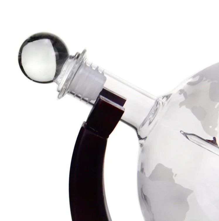 Bouteille Globe Terrestre - L’Art de Déguster avec Élégance 🌍
